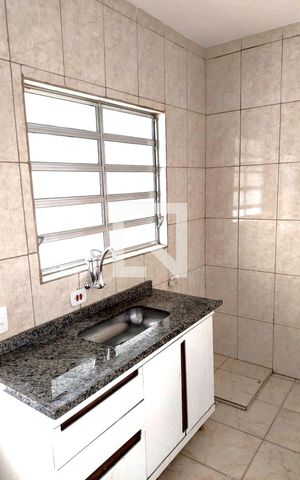 Casa para alugar com 180m², 2 quartos e 1 vaga Casa para alugar com 180m², 2 quartos e 1 vagaCozinha da casa 2