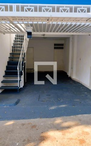 Casa para alugar com 180m², 2 quartos e 1 vaga Casa para alugar com 180m², 2 quartos e 1 vagaGaragem