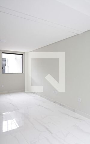 Casa à venda com 90m², 3 quartos e 2 vagasSala