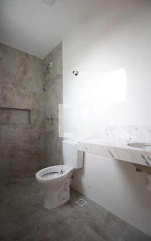 Casa à venda com 90m², 3 quartos e 2 vagasBanheiro da Suite
