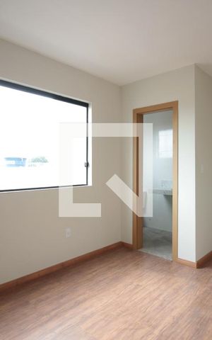 Casa à venda com 90m², 3 quartos e 2 vagasSuite