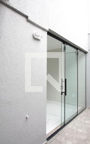 Casa à venda com 90m², 3 quartos e 2 vagasArea de Serviço