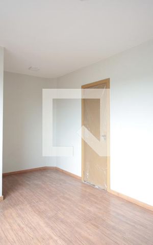 Casa à venda com 90m², 3 quartos e 2 vagasSuite