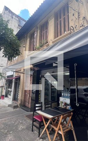Casa à venda com 145m², 3 quartos e sem vagaFachada e loja 