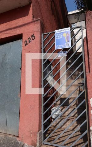 Casa para alugar com 80m², 2 quartos e 1 vagaPortão