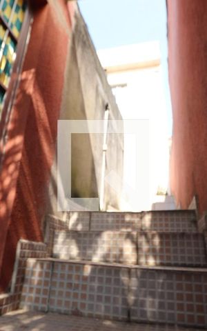 Casa para alugar com 80m², 2 quartos e 1 vagaEntrada
