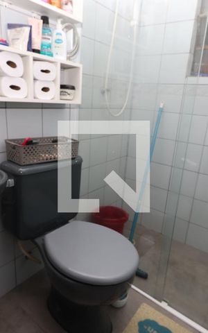 Casa para alugar com 80m², 2 quartos e 1 vagaBanheiro do Quarto 1