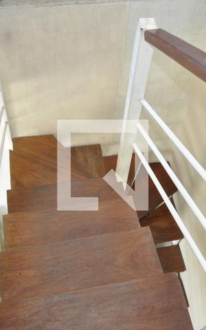 Apartamento à venda com 150m², 3 quartos e 2 vagasEscada