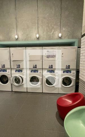 Apartamento à venda com 37m², 1 quarto e 1 vaga Apartamento à venda com 37m², 1 quarto e 1 vagaÁrea Comum Lavanderia