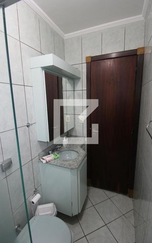 Casa à venda com 310m², 3 quartos e 6 vagasQuarto 1 - Banheiro