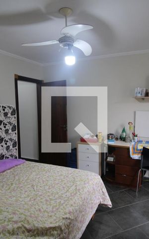 Casa à venda com 310m², 3 quartos e 6 vagasQuarto 2