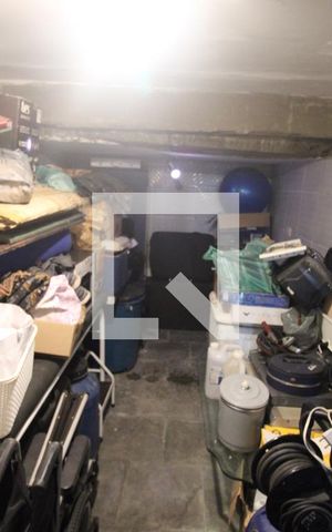 Casa à venda com 310m², 3 quartos e 6 vagasÁrea de Serviço - Quarto