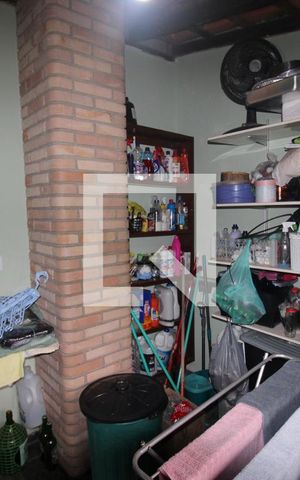 Casa à venda com 310m², 3 quartos e 6 vagasÁrea de Serviço
