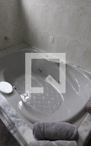 Casa à venda com 310m², 3 quartos e 6 vagasQuarto 3 - Banheiro