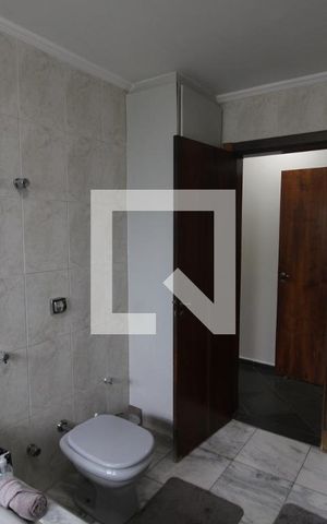 Casa à venda com 310m², 3 quartos e 6 vagasQuarto 3 - Banheiro