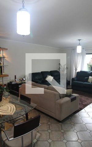 Casa à venda com 310m², 3 quartos e 6 vagasSala