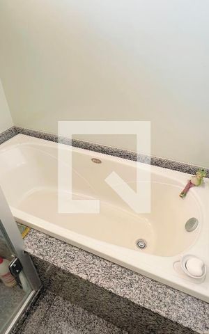 Casa à venda com 280m², 3 quartos e 4 vagas Casa à venda com 280m², 3 quartos e 4 vagasBanheiro da Suíte 3