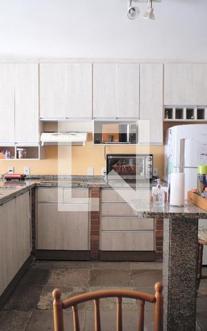 Casa à venda com 280m², 3 quartos e 4 vagasCozinha