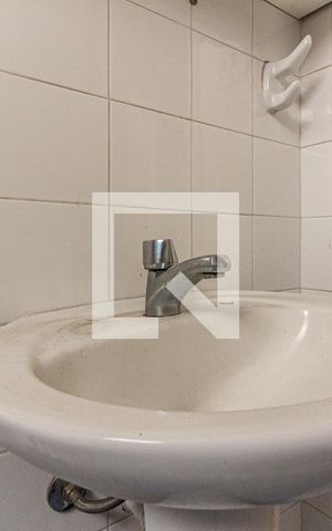 Apartamento à venda com 86m², 2 quartos e sem vagaBanheiro - Pia