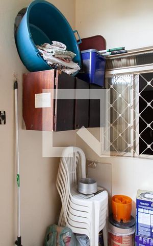 Casa à venda com 345m², 5 quartos e 5 vagas Casa à venda com 345m², 5 quartos e 5 vagasÁrea de Serviço