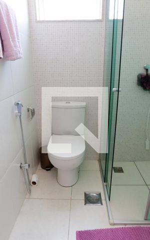 Apartamento à venda com 120m², 3 quartos e 2 vagas Apartamento à venda com 120m², 3 quartos e 2 vagasBanheiro Social