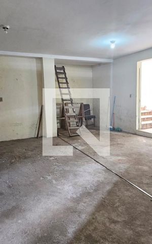 Casa à venda com 350m², 6 quartos e 2 vagas Casa à venda com 350m², 6 quartos e 2 vagasGaragem