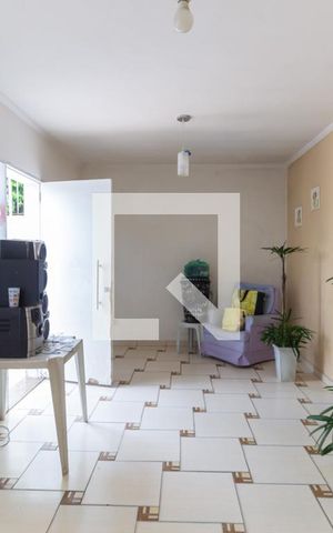 Casa à venda com 363m², 2 quartos e 2 vagas Casa à venda com 363m², 2 quartos e 2 vagasSala Casa 2