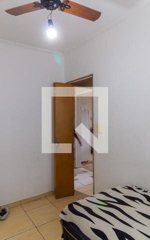 Casa à venda com 363m², 2 quartos e 2 vagas Casa à venda com 363m², 2 quartos e 2 vagasQuarto 2 Casa 2