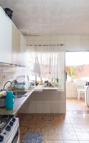 Casa à venda com 363m², 2 quartos e 2 vagas Casa à venda com 363m², 2 quartos e 2 vagasCozinha Casa 2