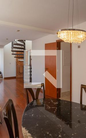 Apartamento para alugar com 273m², 4 quartos e 3 vagas Apartamento para alugar com 273m², 4 quartos e 3 vagasSala