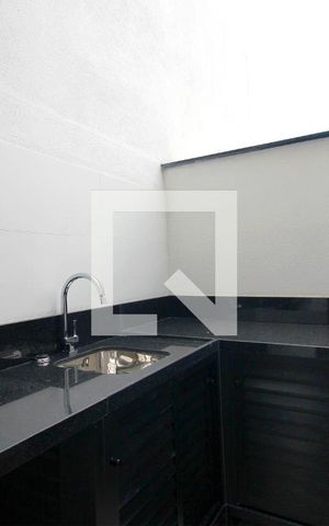 Casa de condomínio à venda com 100m², 2 quartos e 2 vagasÁrea de Serviço
