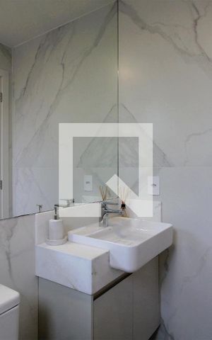 Casa de condomínio à venda com 100m², 2 quartos e 2 vagasBanheiro da Suíte 1