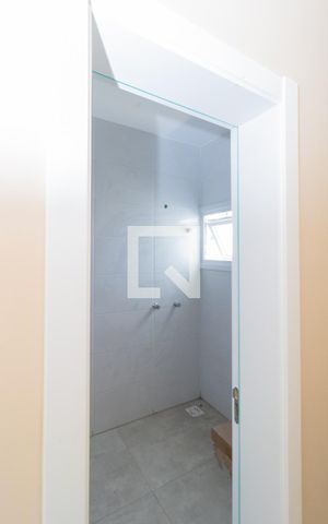 Casa à venda com 155m², 3 quartos e 2 vagasBanheiro