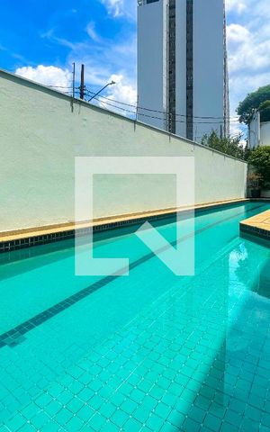 Apartamento para alugar com 102m², 2 quartos e 2 vagas Apartamento para alugar com 102m², 2 quartos e 2 vagasÁrea comum - Piscina