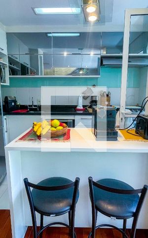 Apartamento para alugar com 102m², 2 quartos e 2 vagas Apartamento para alugar com 102m², 2 quartos e 2 vagasCozinha