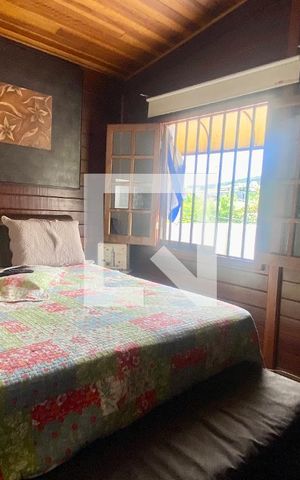 Casa à venda com 490m², 4 quartos e 3 vagas Casa à venda com 490m², 4 quartos e 3 vagasQuarto Suíte 2
