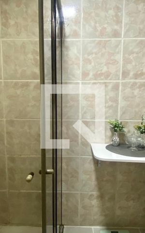 Casa à venda com 490m², 4 quartos e 3 vagas Casa à venda com 490m², 4 quartos e 3 vagasBanheiro Social