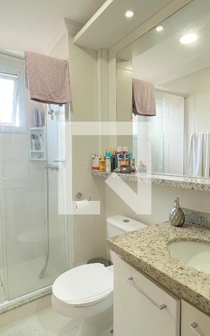 Apartamento para alugar com 82m², 3 quartos e 3 vagas Apartamento para alugar com 82m², 3 quartos e 3 vagasBanheiro da Suíte