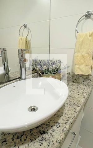 Apartamento para alugar com 82m², 3 quartos e 3 vagas Apartamento para alugar com 82m², 3 quartos e 3 vagasBanheiro