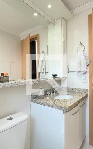 Apartamento para alugar com 82m², 3 quartos e 3 vagas Apartamento para alugar com 82m², 3 quartos e 3 vagasBanheiro da Suíte