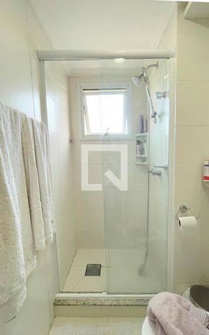Apartamento para alugar com 82m², 3 quartos e 3 vagas Apartamento para alugar com 82m², 3 quartos e 3 vagasBanheiro da Suíte