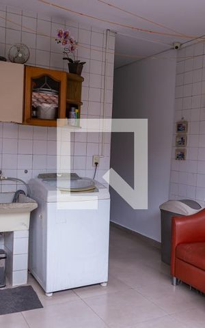 Casa à venda com 200m², 3 quartos e 4 vagas Casa à venda com 200m², 3 quartos e 4 vagasLavanderia