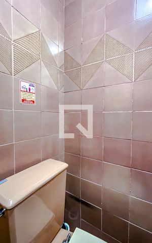 Casa à venda com 600m², 8 quartos e 15 vagasBanheiro 4