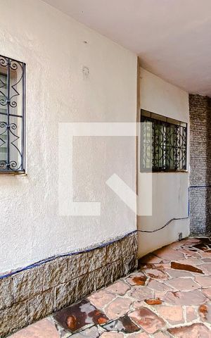 Casa à venda com 600m², 8 quartos e 15 vagasÁrea externa