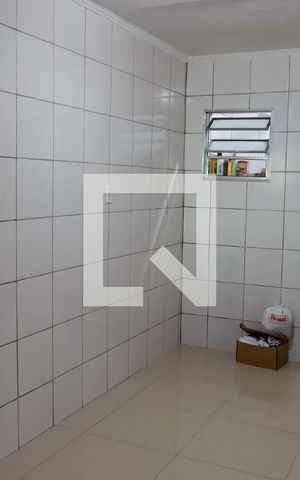 Casa à venda com 226m², 2 quartos e 2 vagas Casa à venda com 226m², 2 quartos e 2 vagasCozinha
