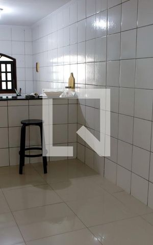 Casa à venda com 226m², 2 quartos e 2 vagas Casa à venda com 226m², 2 quartos e 2 vagasCozinha