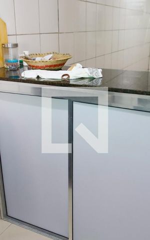 Casa à venda com 226m², 2 quartos e 2 vagas Casa à venda com 226m², 2 quartos e 2 vagasCozinha