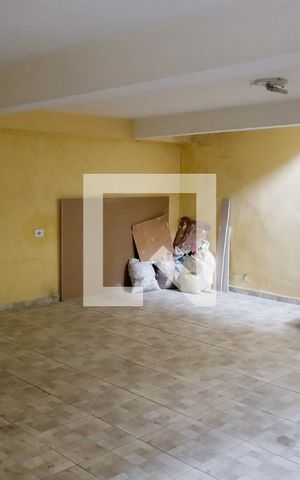 Casa à venda com 226m², 2 quartos e 2 vagas Casa à venda com 226m², 2 quartos e 2 vagasGaragem