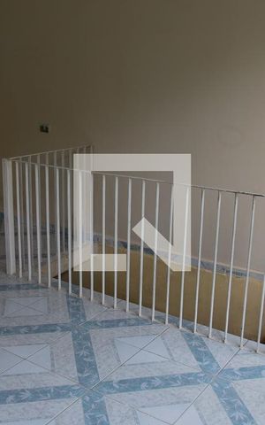 Casa à venda com 226m², 2 quartos e 2 vagas Casa à venda com 226m², 2 quartos e 2 vagasSacada