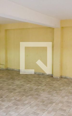 Casa à venda com 226m², 2 quartos e 2 vagas Casa à venda com 226m², 2 quartos e 2 vagasGaragem